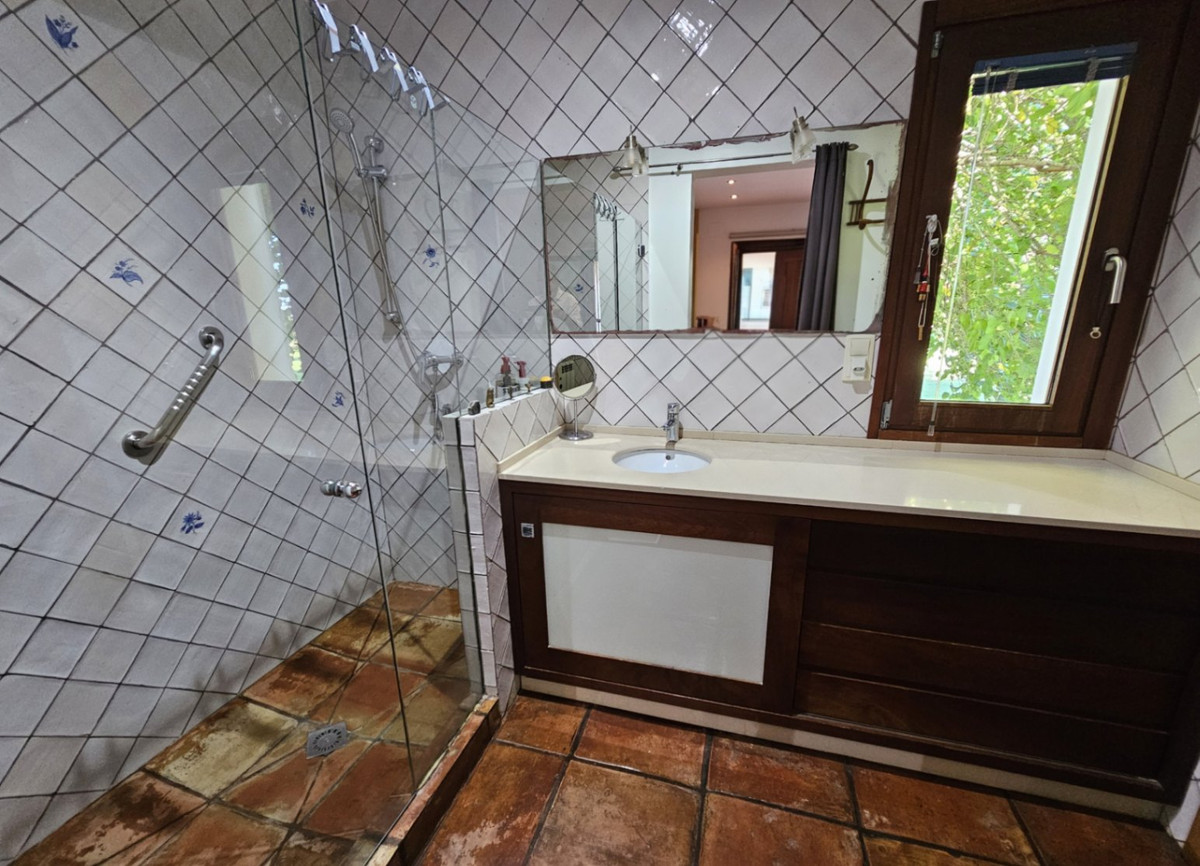 5 Bed Townhouse for sale in Ondara Costa Blanca, Alicante, Spain