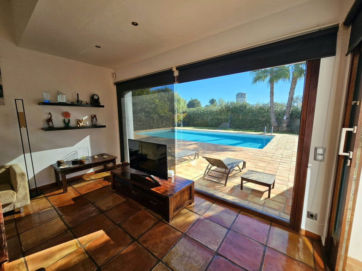 5 Bed Townhouse for sale in Ondara Costa Blanca, Alicante, Spain
