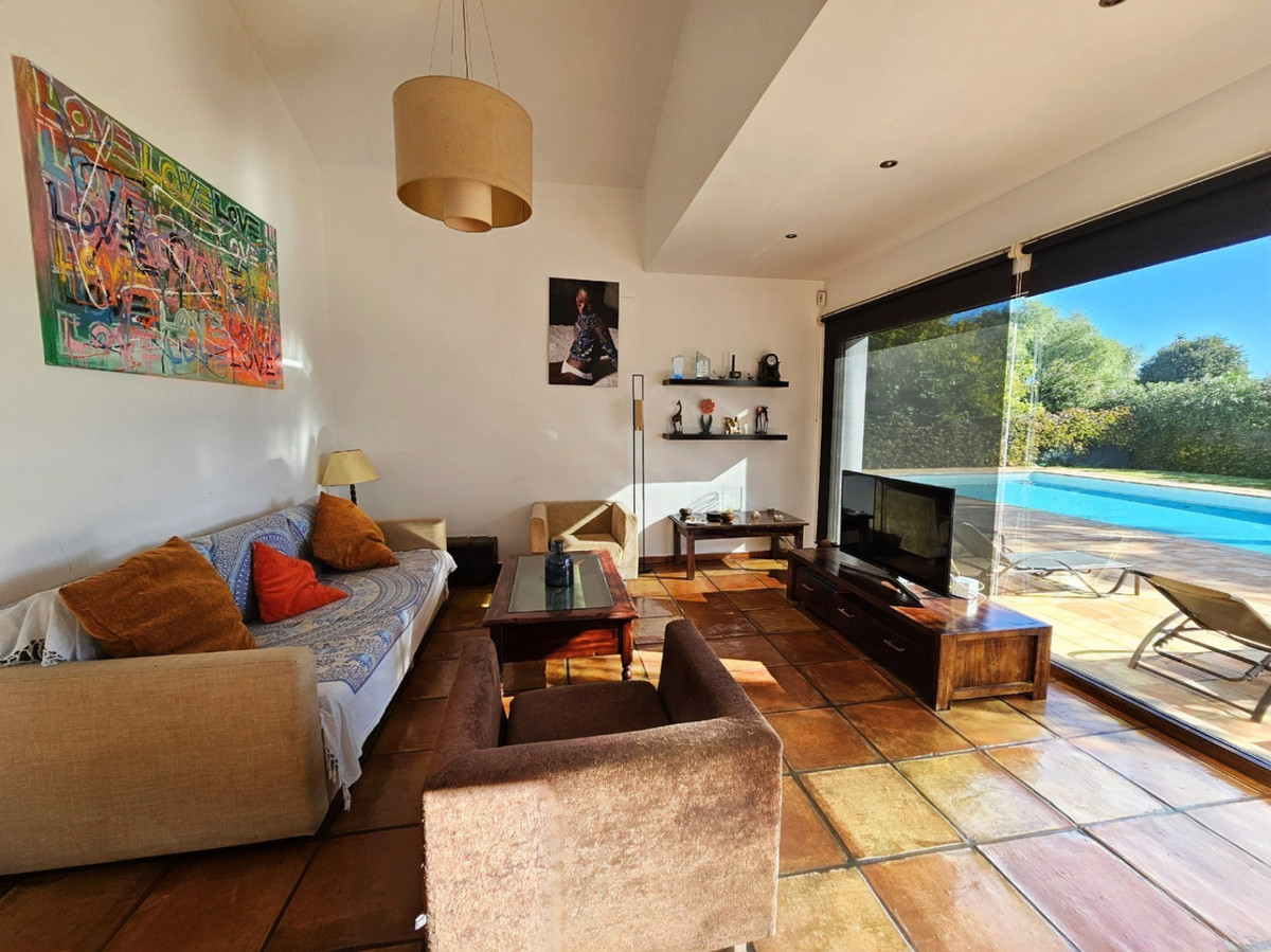 5 Bed Townhouse for sale in Ondara Costa Blanca, Alicante, Spain