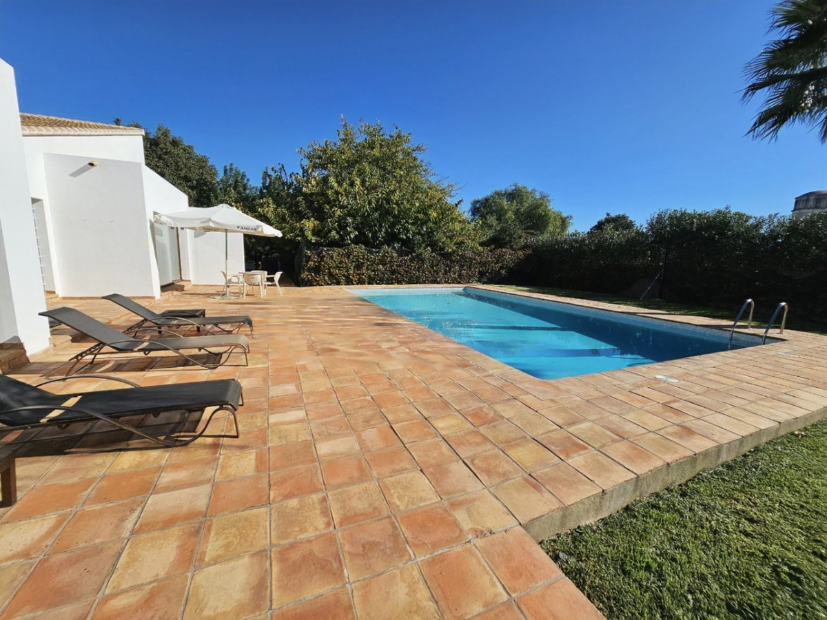 5 Bed Townhouse for sale in Ondara Costa Blanca, Alicante, Spain