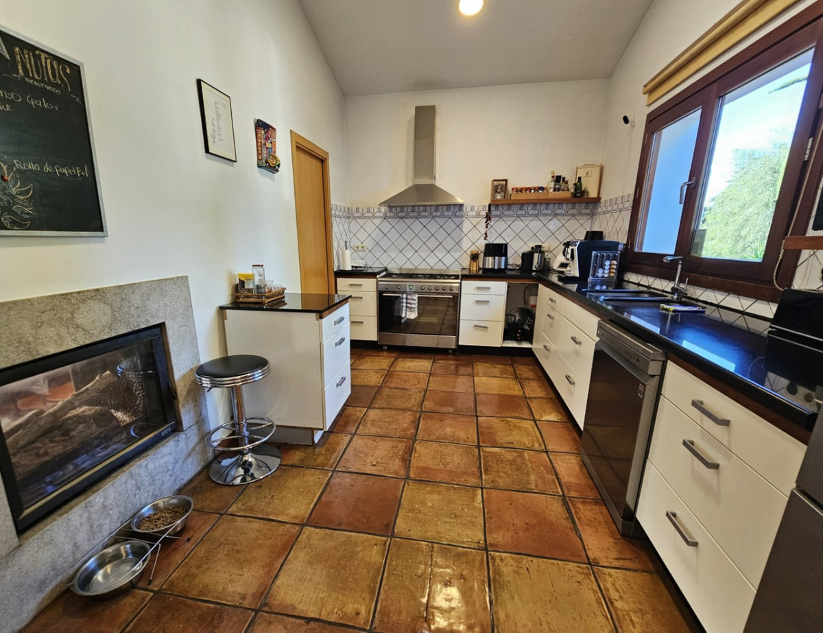 5 Bed Townhouse for sale in Ondara Costa Blanca, Alicante, Spain