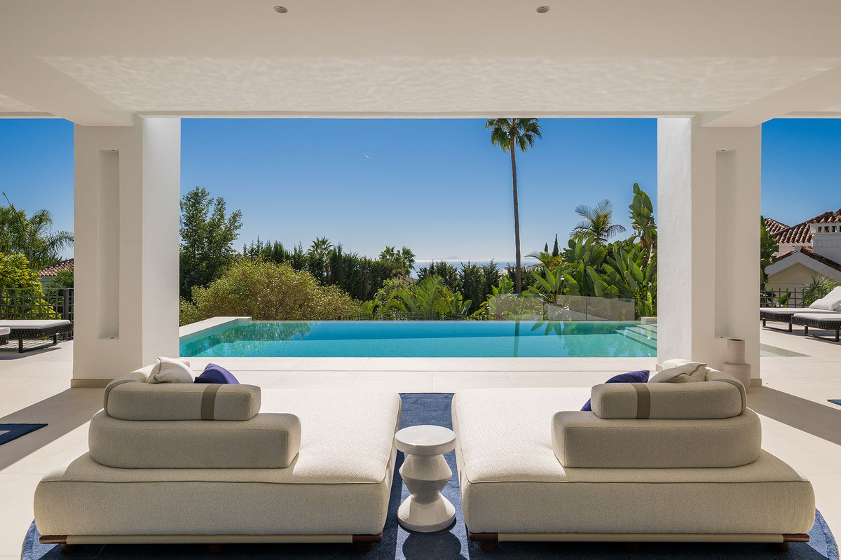Se vende Villa - Chalet de 5 dormitorios en Costa Del Sol, Málaga, España