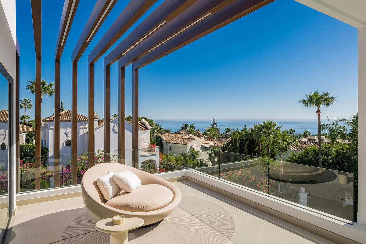Se vende Villa - Chalet de 5 dormitorios en Costa Del Sol, Málaga, España