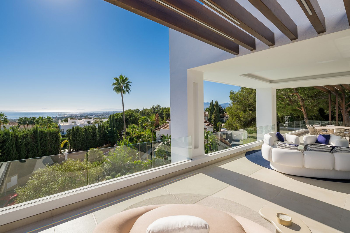 Se vende Villa - Chalet de 5 dormitorios en Costa Del Sol, Málaga, España