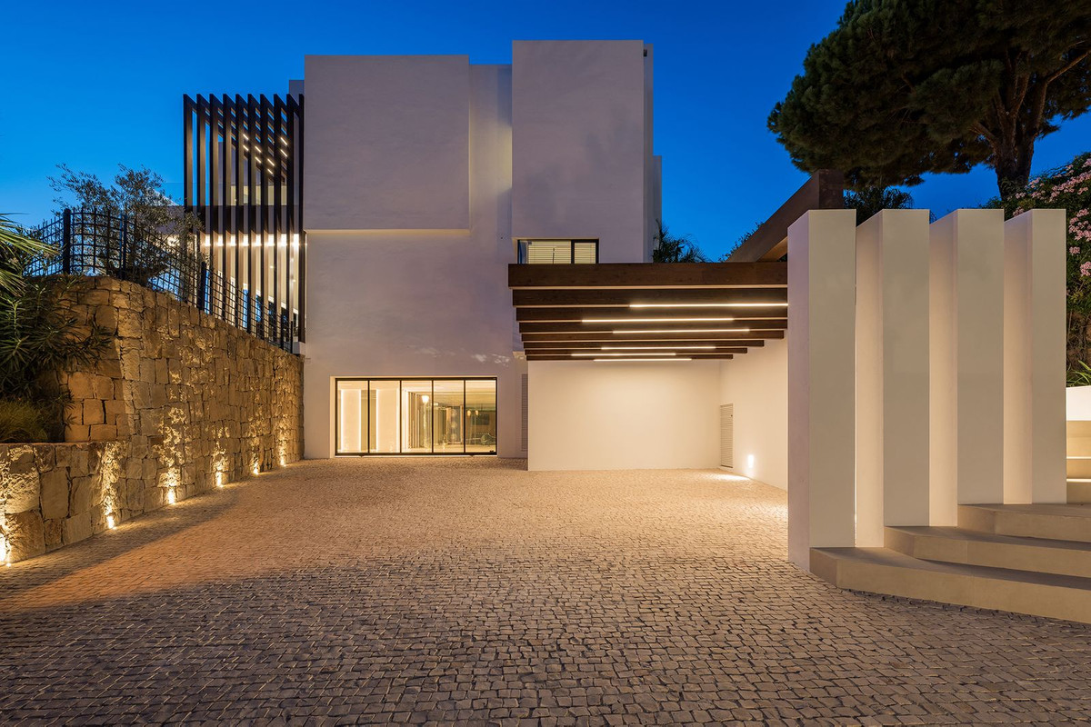 Se vende Villa - Chalet de 5 dormitorios en Costa Del Sol, Málaga, España