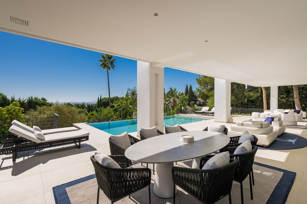 Se vende Villa - Chalet de 5 dormitorios en Costa Del Sol, Málaga, España