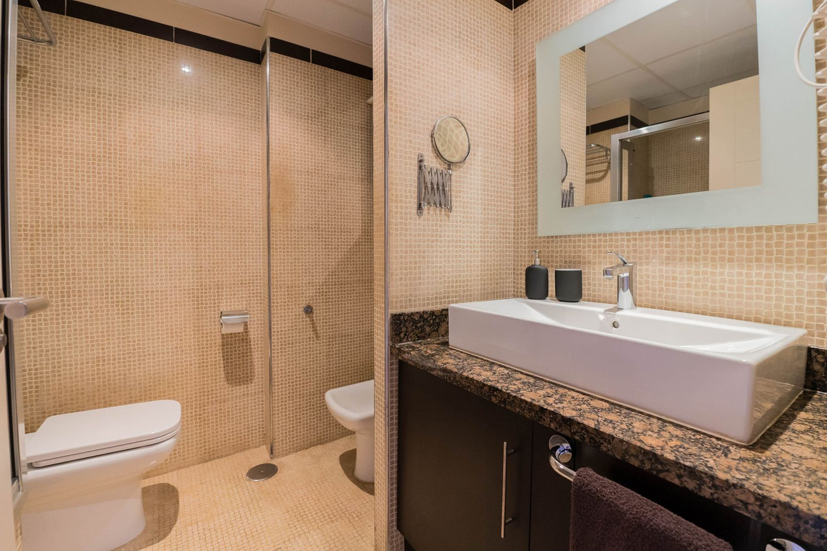 Se vende Apartamento Planta Media de 1 dormitorios en Costa Del Sol, Málaga, España