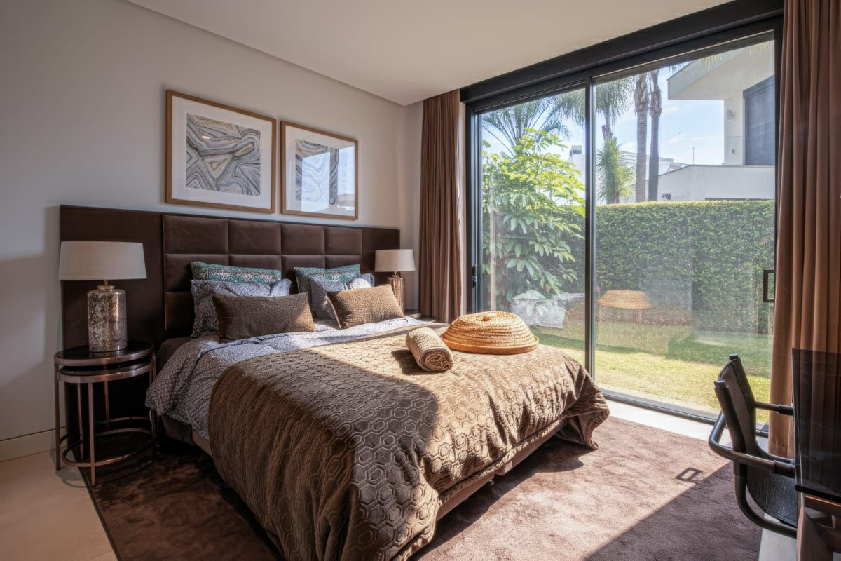 Se vende Villa - Chalet de 5 dormitorios en Costa Del Sol, Málaga, España