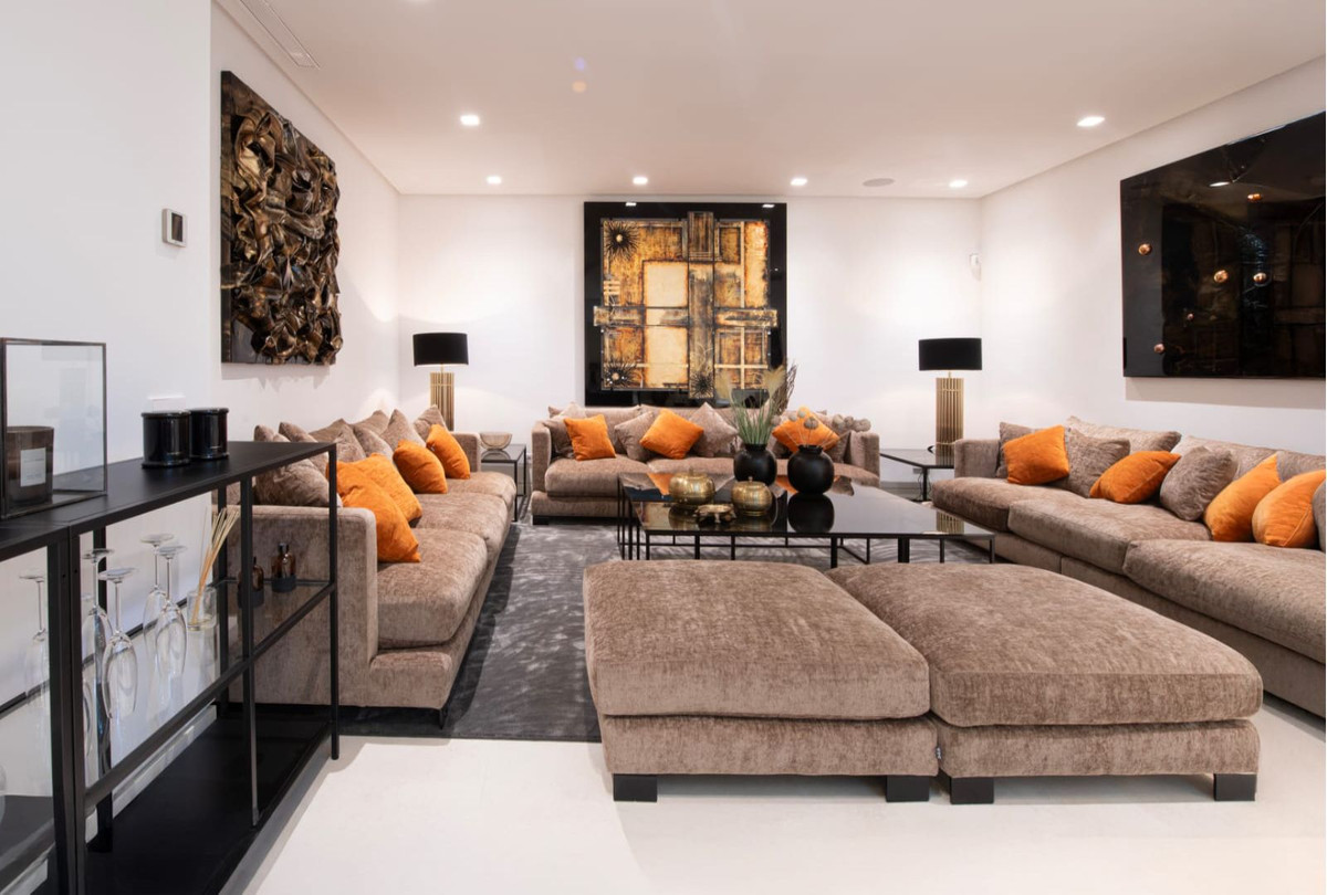 Se vende Villa - Chalet de 5 dormitorios en Costa Del Sol, Málaga, España