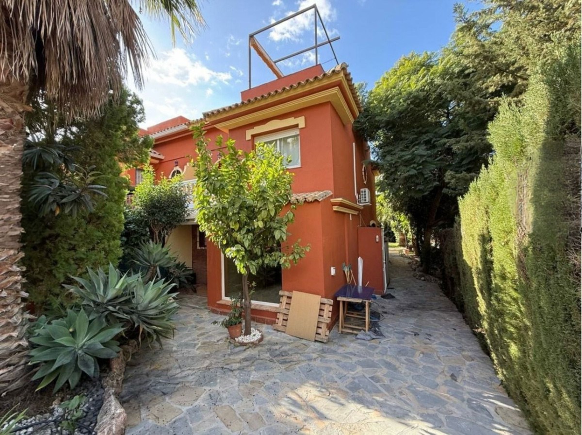 4 Bed Townhouse for sale in Estepona Costa Del Sol, Málaga, Spain
