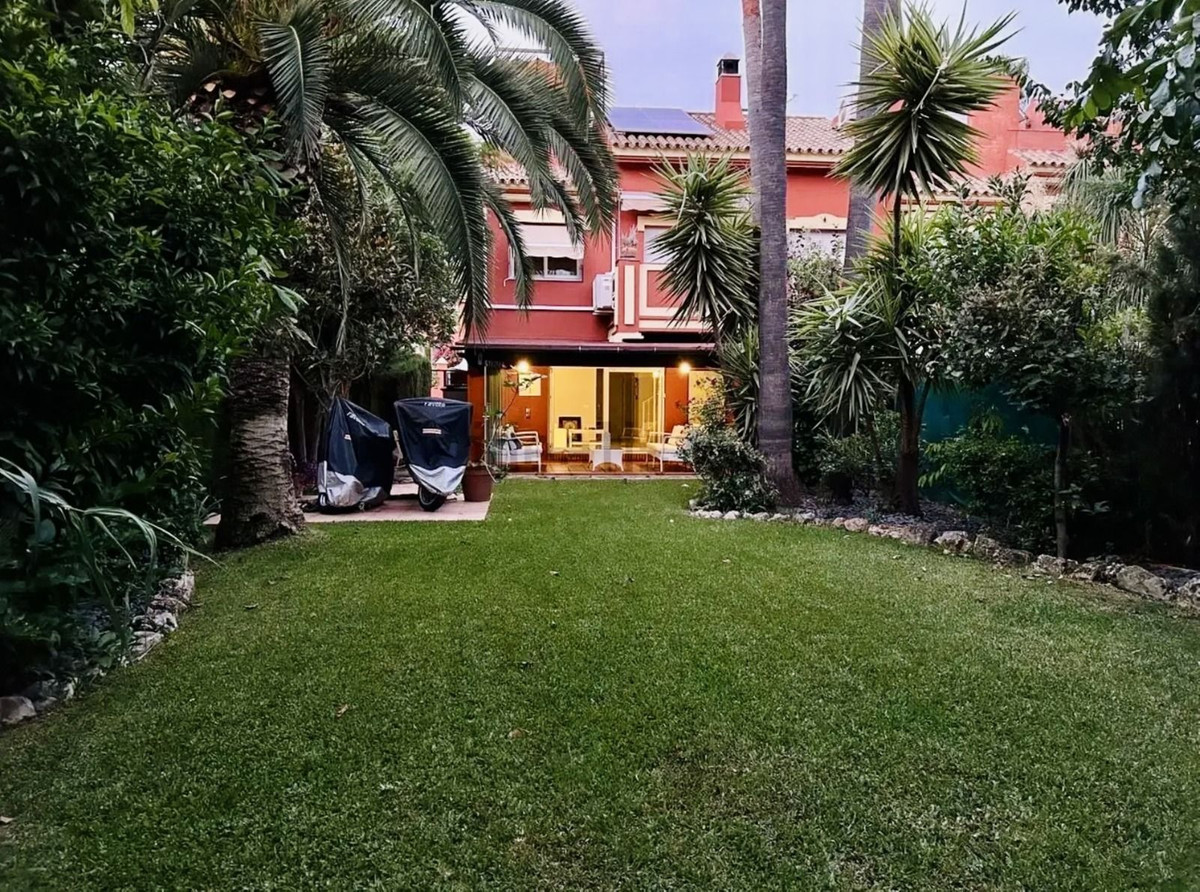 4 Bed Townhouse for sale in Estepona Costa Del Sol, Málaga, Spain