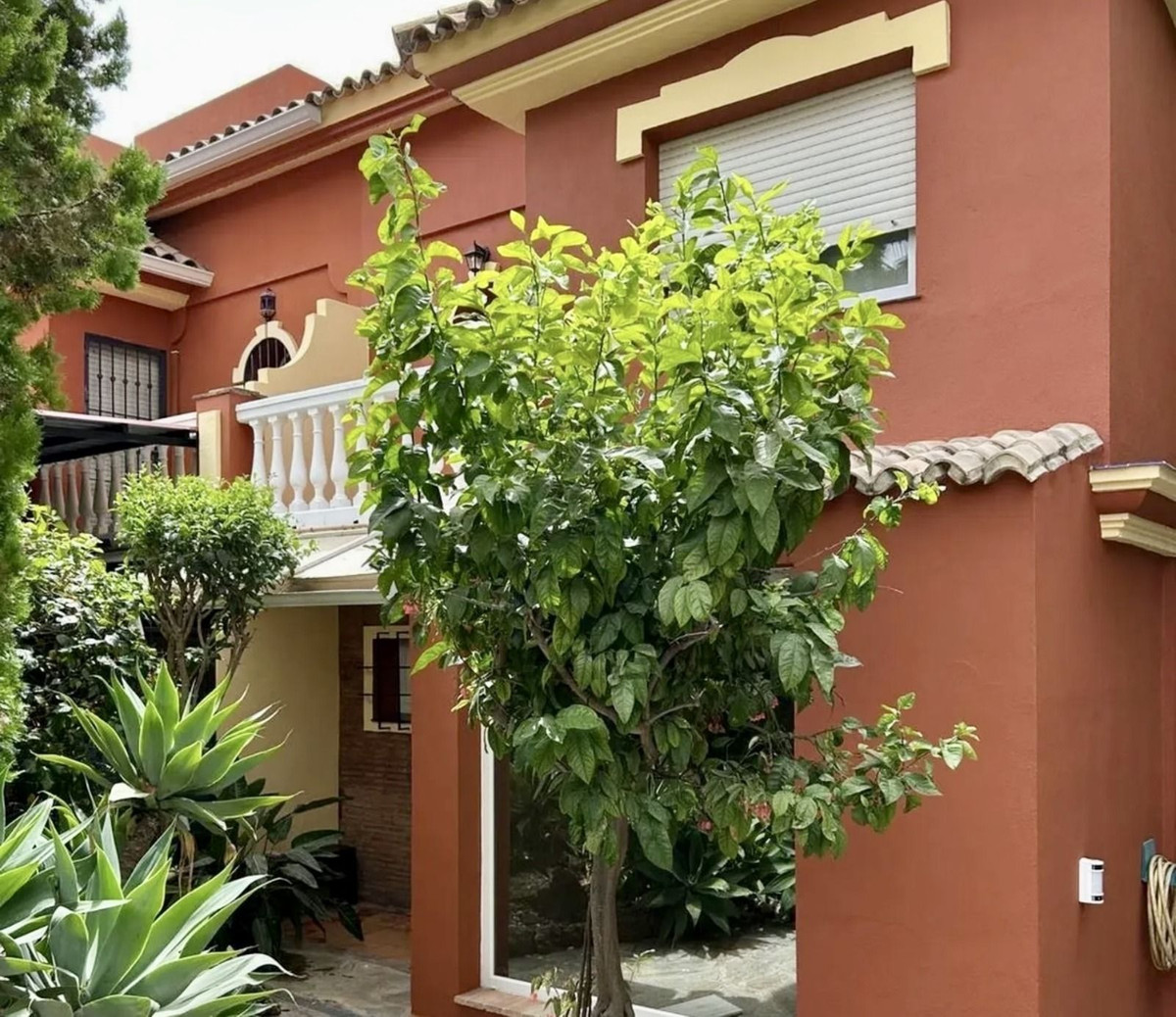 4 Bed Townhouse for sale in Estepona Costa Del Sol, Málaga, Spain