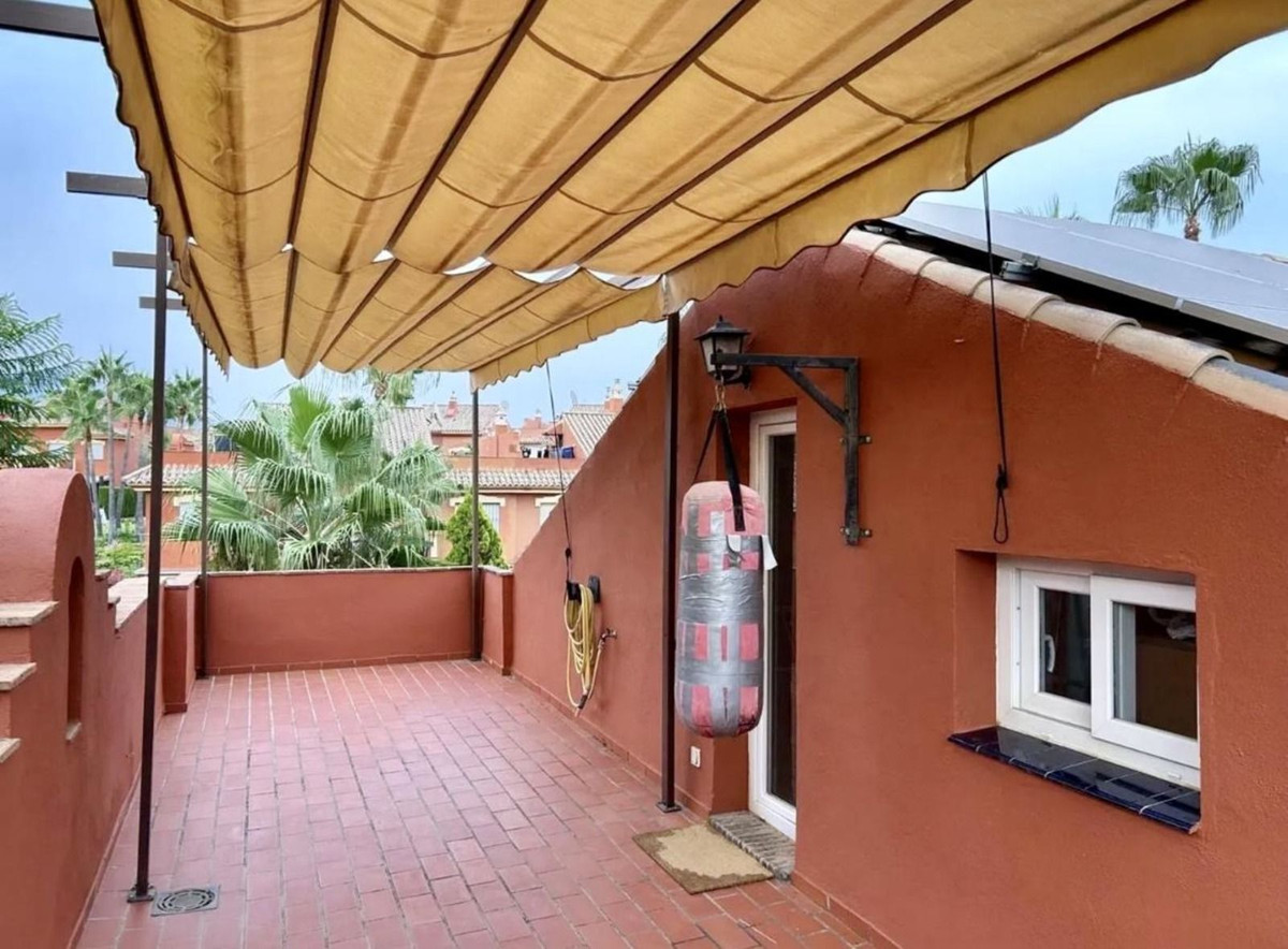 4 Bed Townhouse for sale in Estepona Costa Del Sol, Málaga, Spain