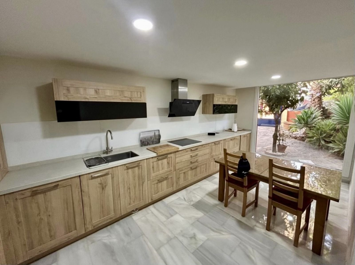 4 Bed Townhouse for sale in Estepona Costa Del Sol, Málaga, Spain