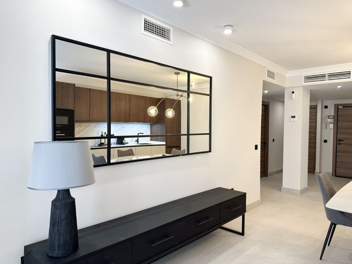 3 Bed Apartment for sale in San Pedro De Alcántara Costa Del Sol, Málaga, Spain