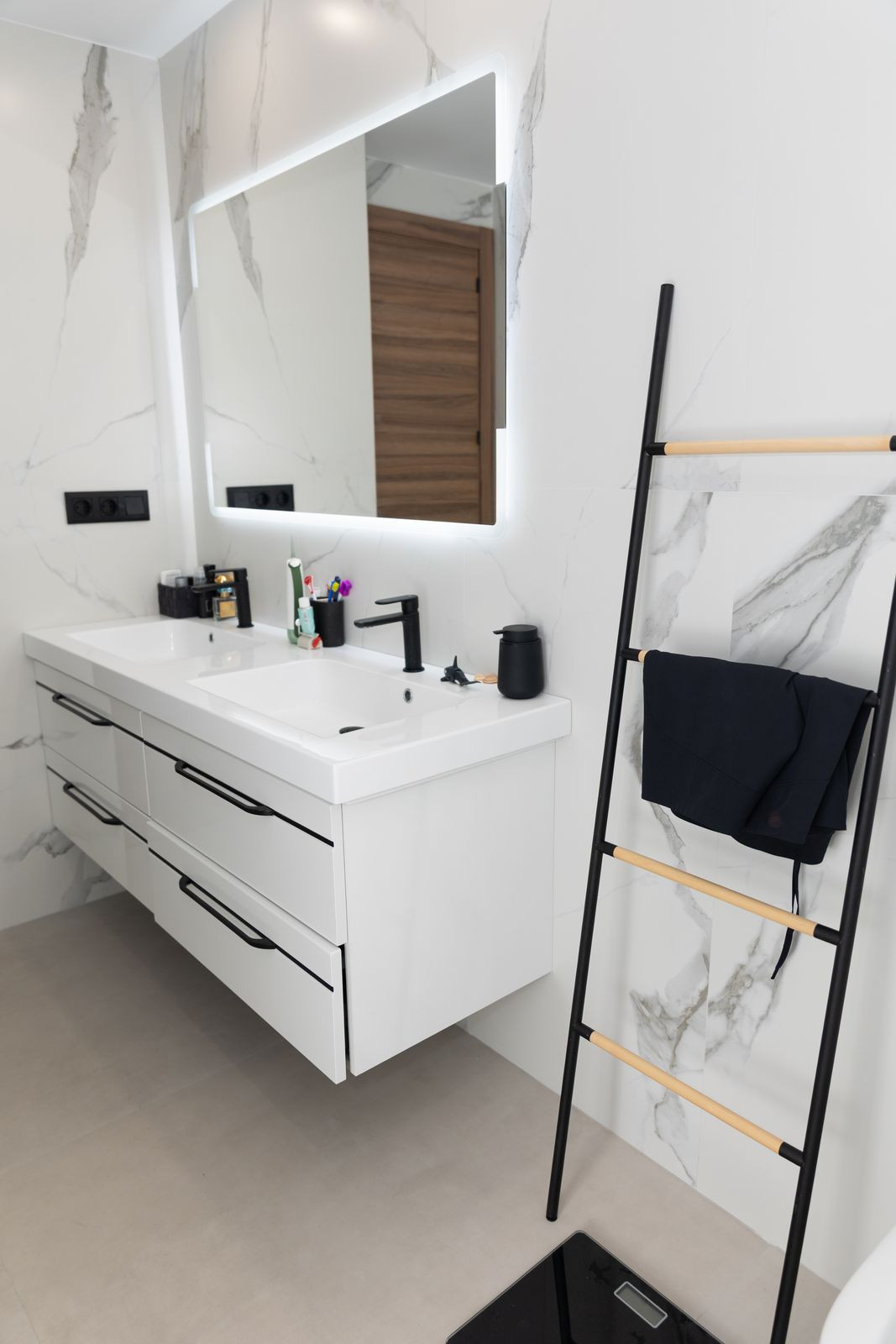 3 Bed Apartment for sale in San Pedro De Alcántara Costa Del Sol, Málaga, Spain