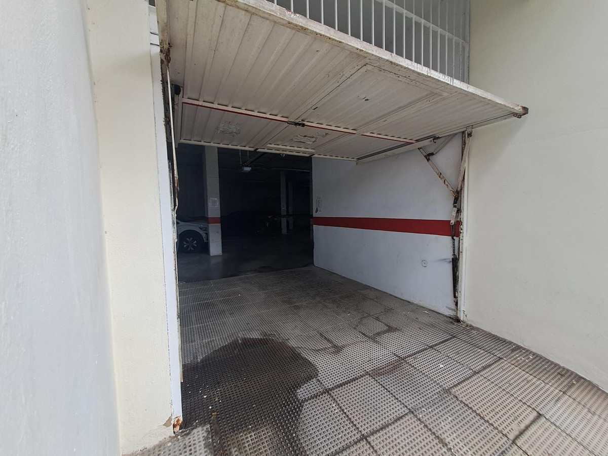 Commercial unit for sale in Fuengirola Costa Del Sol, Málaga, Spain