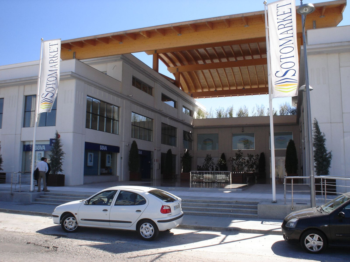 Se vende Local comercial  en Costa Del Sol, Cadiz, España