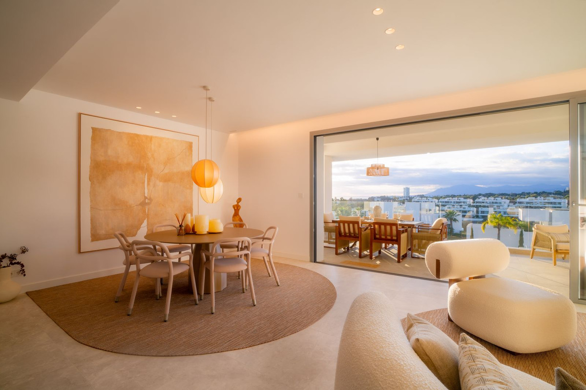 3 Bed Apartment for sale in Marbella Costa Del Sol, Málaga, Spain