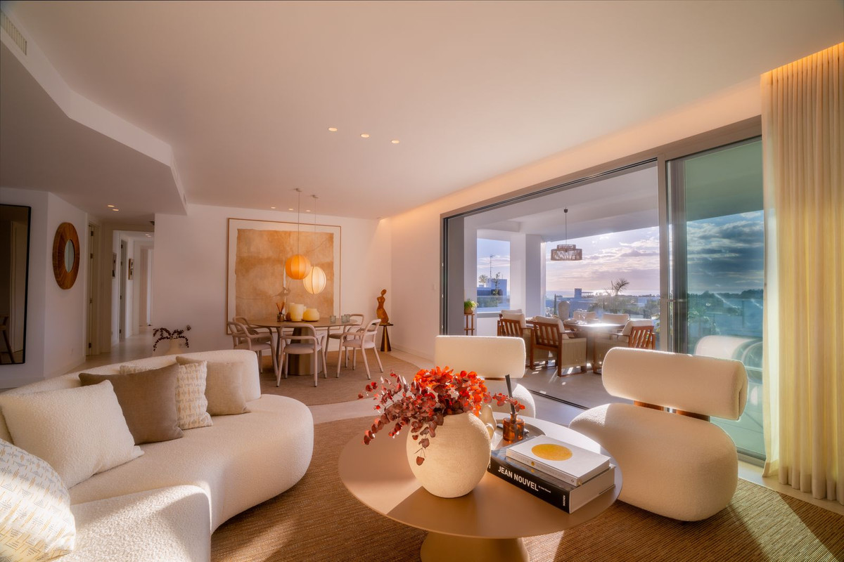 3 Bed Apartment for sale in Marbella Costa Del Sol, Málaga, Spain