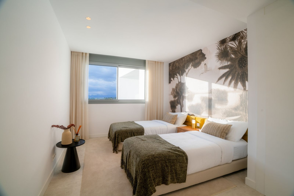 3 Bed Apartment for sale in Marbella Costa Del Sol, Málaga, Spain