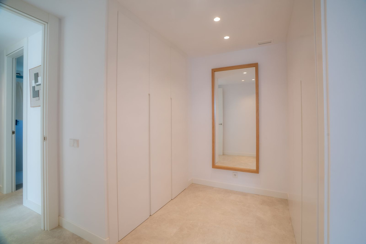 3 Bed Apartment for sale in Marbella Costa Del Sol, Málaga, Spain