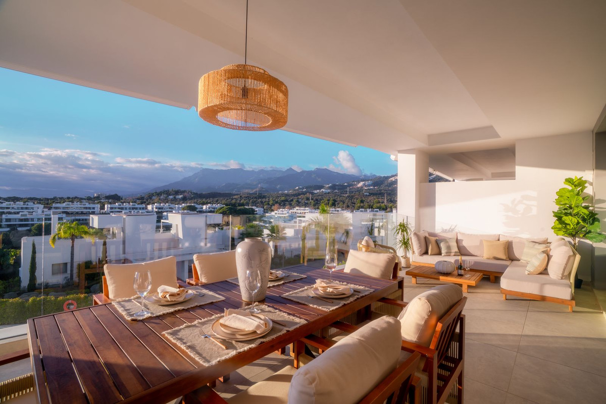 3 Bed Apartment for sale in Marbella Costa Del Sol, Málaga, Spain