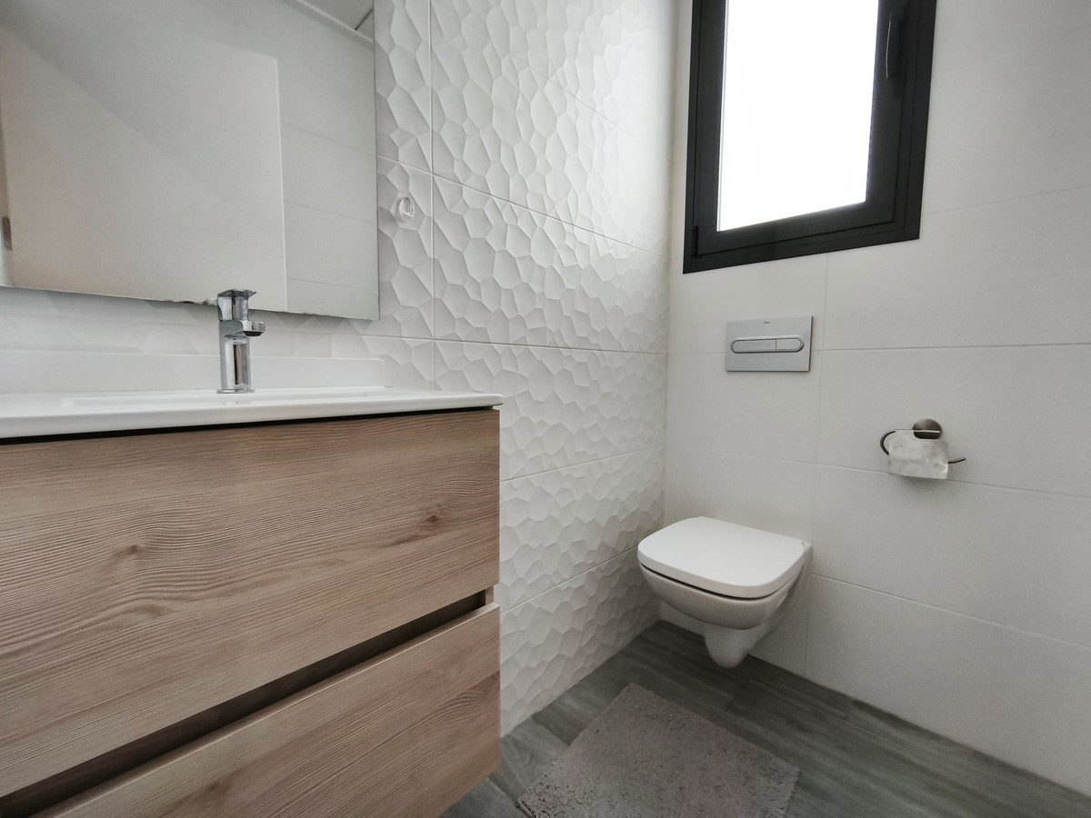 Se vende Villa - Chalet de 3 dormitorios en Costa Blanca, Alicante, España