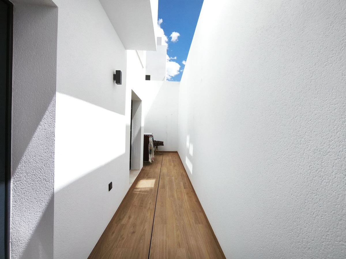 Se vende Villa - Chalet de 3 dormitorios en Costa Blanca, Alicante, España