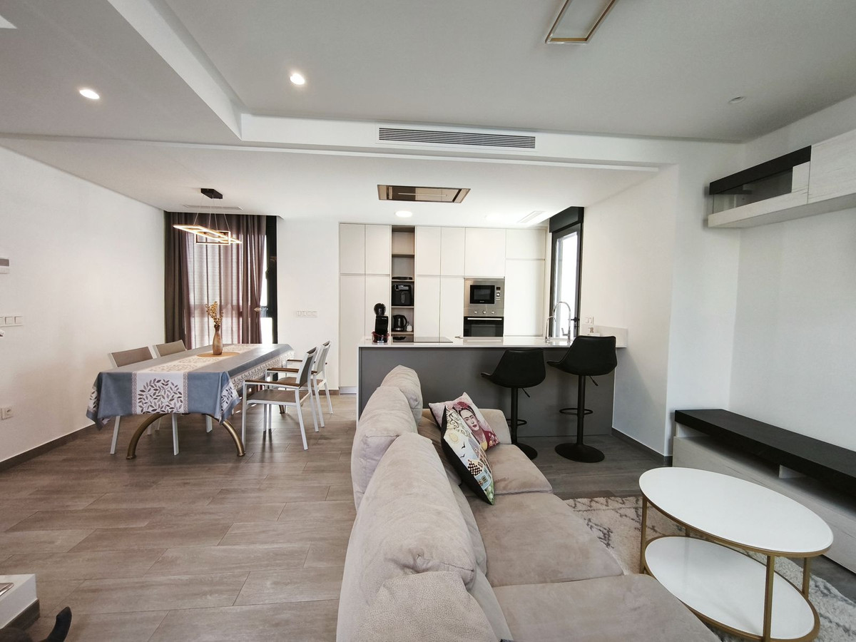 Se vende Villa - Chalet de 3 dormitorios en Costa Blanca, Alicante, España