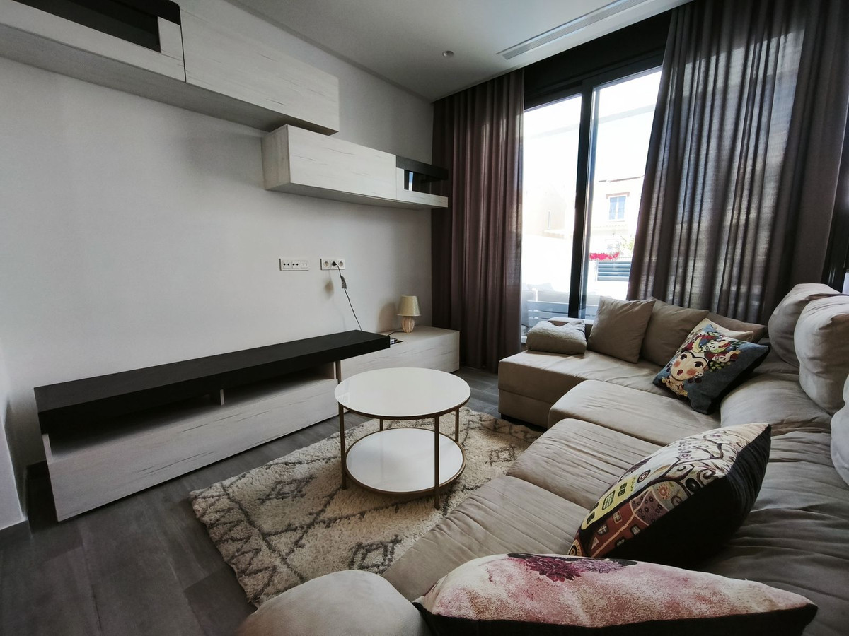 Se vende Villa - Chalet de 3 dormitorios en Costa Blanca, Alicante, España