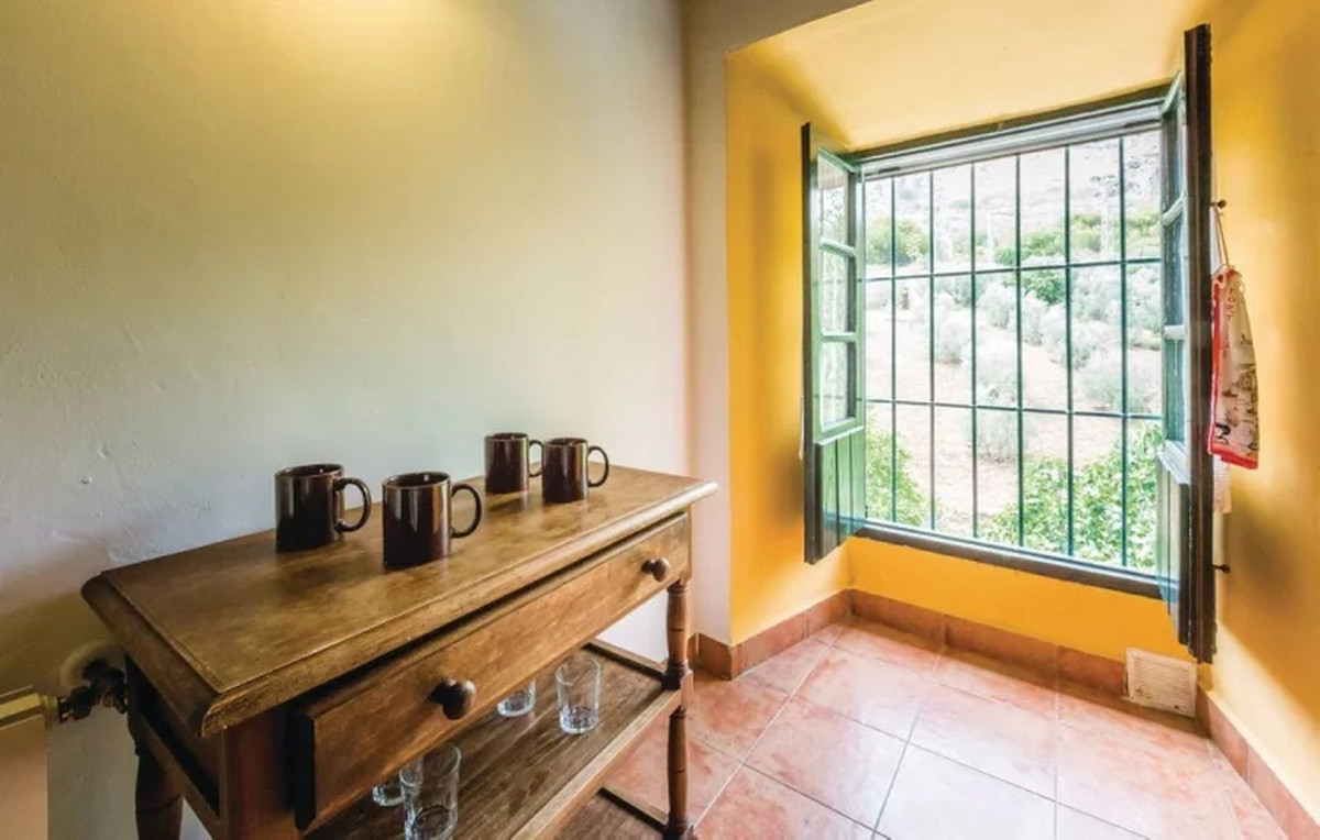 7 Bed Townhouse for sale in Cuevas Del Becerro Costa Del Sol, Málaga, Spain