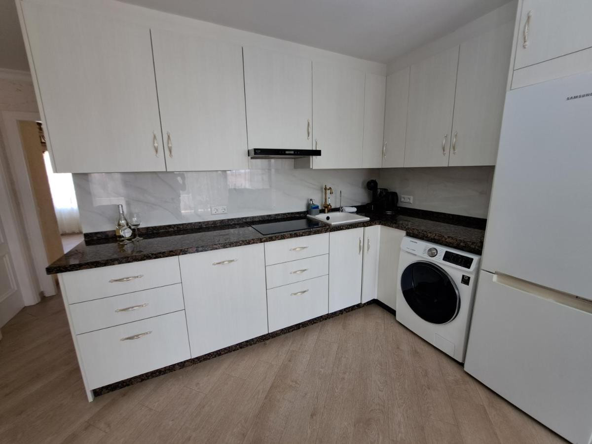 Se vende Apartamento Planta Media de 3 dormitorios en Costa Del Sol, Málaga, España