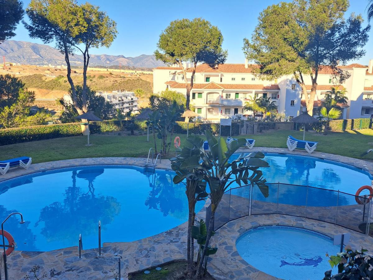 Se vende Apartamento Planta Media de 3 dormitorios en Costa Del Sol, Málaga, España