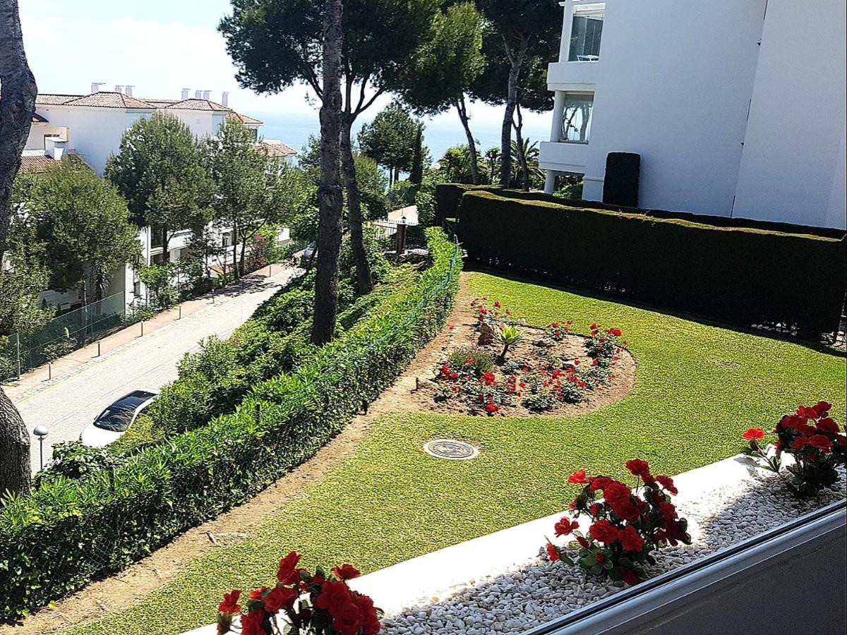 Se vende Apartamento Planta Media de 3 dormitorios en Costa Del Sol, Málaga, España