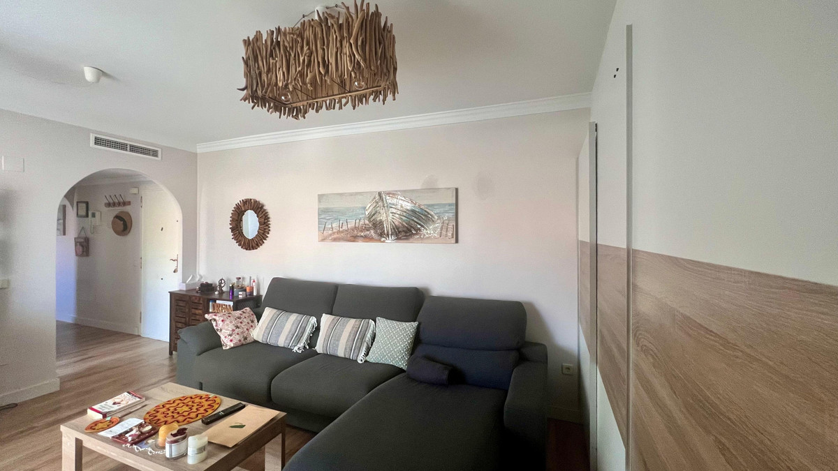 1 Bed Apartment for sale in Nueva Andalucía Costa Del Sol, Málaga, Spain