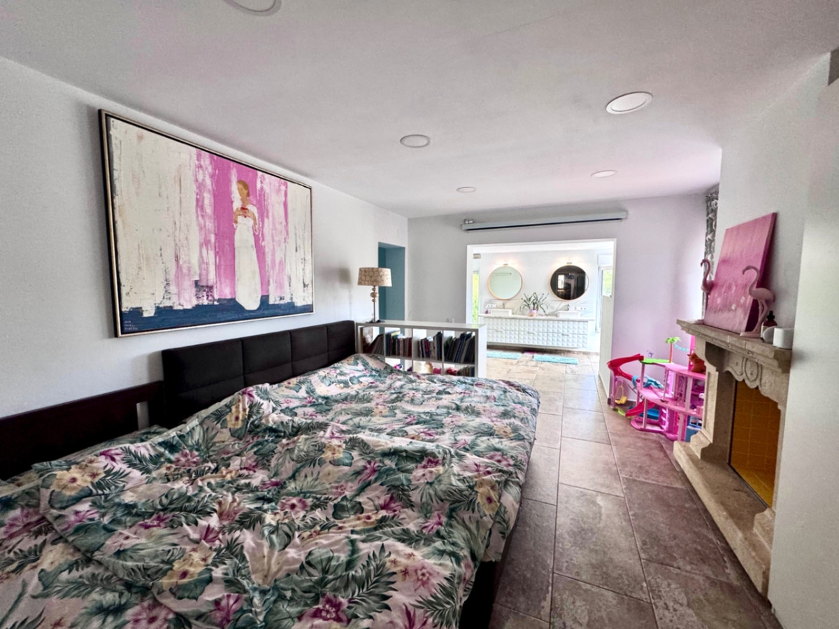 5 Bed Townhouse for sale in Javea Costa Blanca, Alicante, Spain
