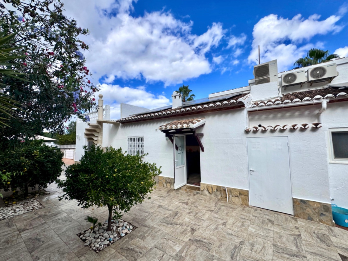 5 Bed Townhouse for sale in Javea Costa Blanca, Alicante, Spain