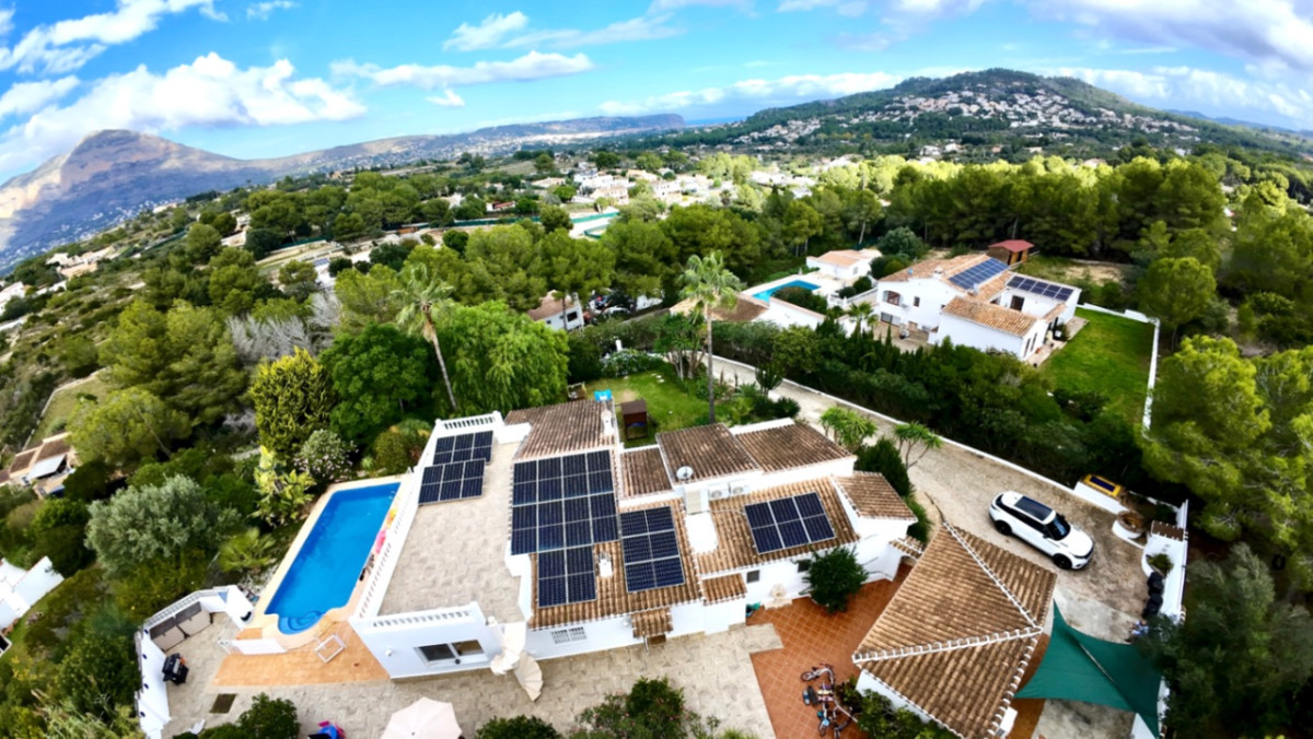 5 Bed Townhouse for sale in Javea Costa Blanca, Alicante, Spain
