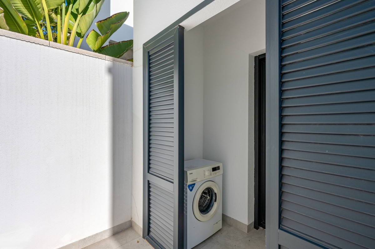 3 Bed Townhouse for sale in Blue Lagoon Costa Blanca, Alicante, Spain
