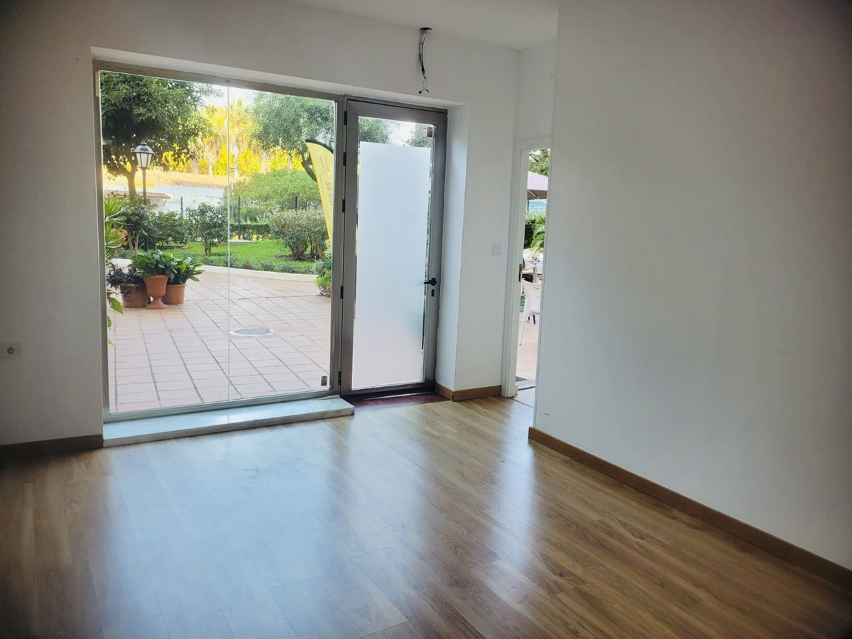 Se vende Local comercial  en Costa Del Sol, Málaga, España