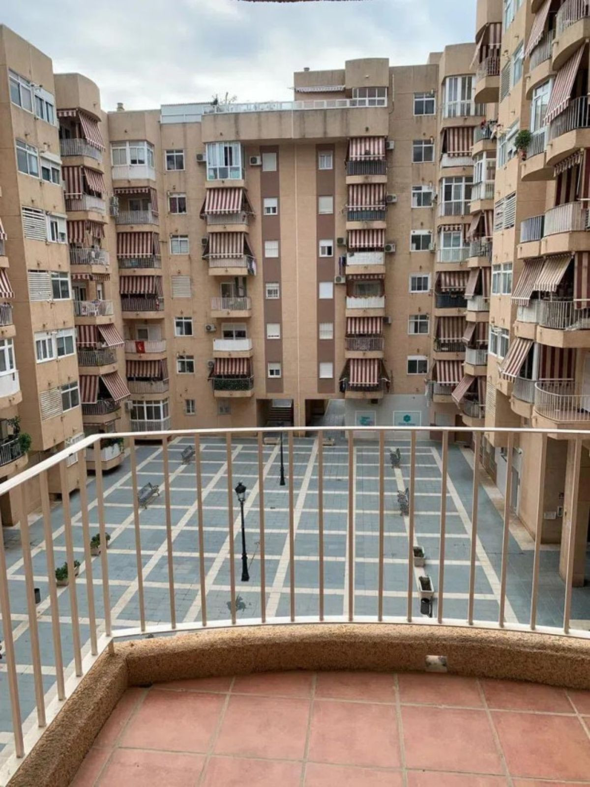 Se vende Apartamento Planta Media de 3 dormitorios en Costa Del Sol, Málaga, España