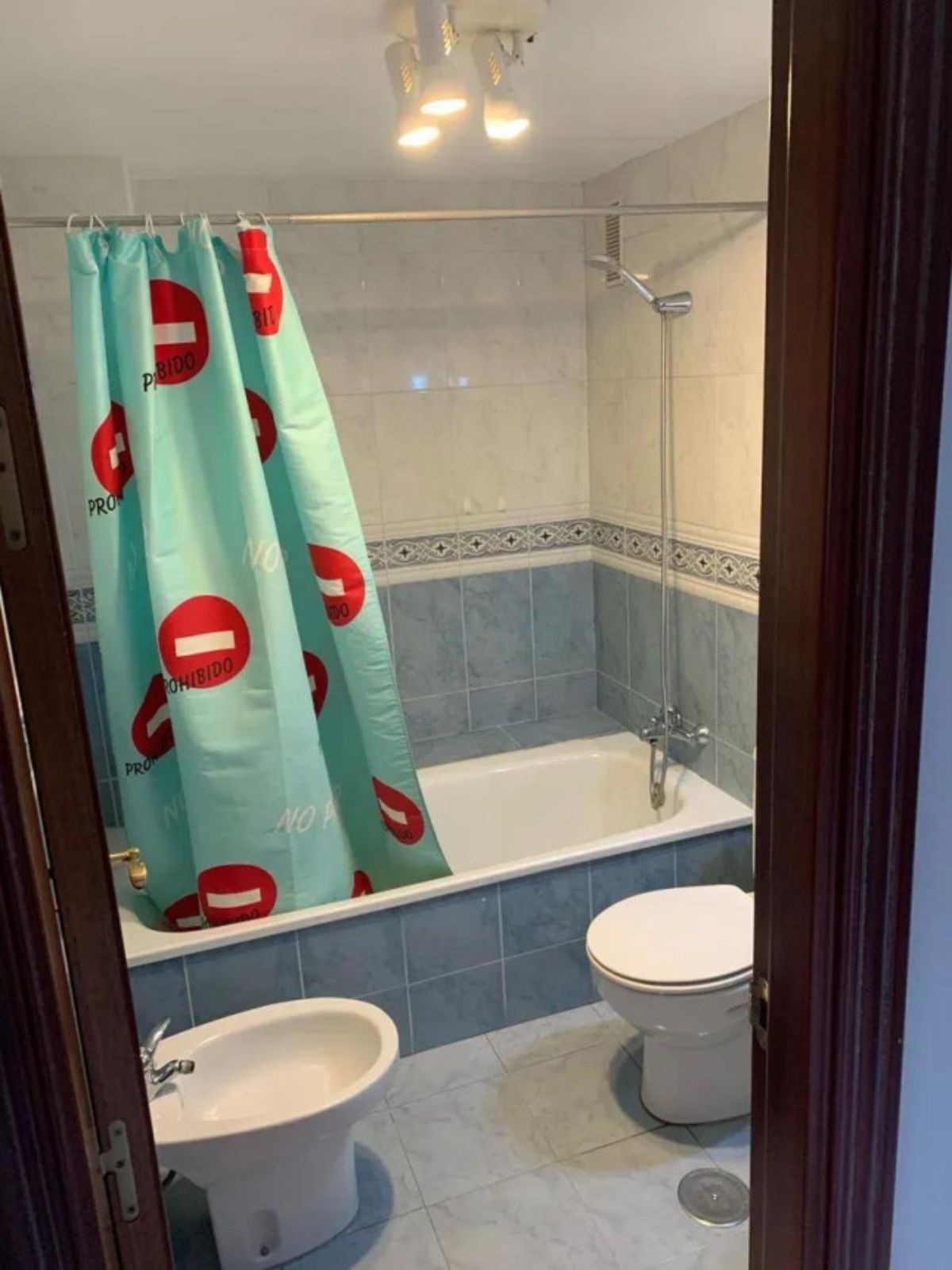 Se vende Apartamento Planta Media de 3 dormitorios en Costa Del Sol, Málaga, España