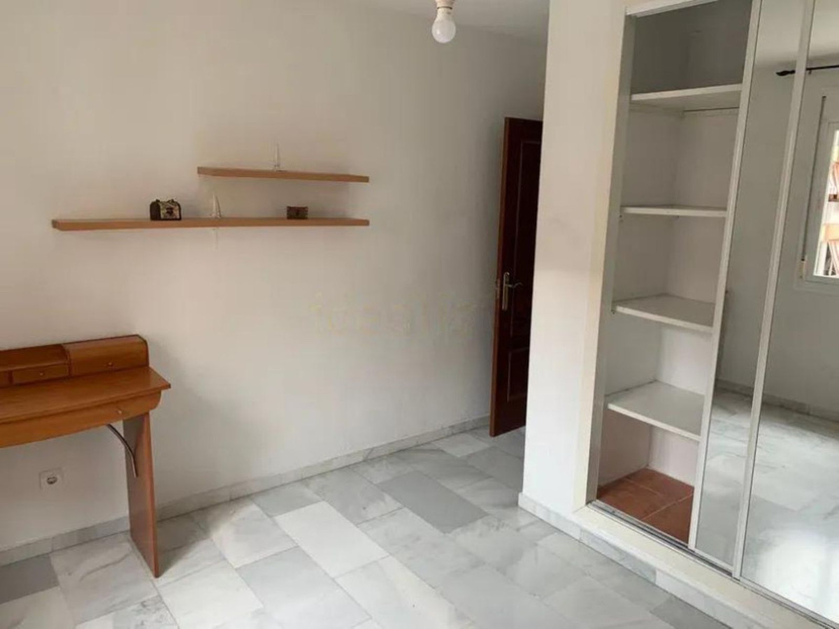 Se vende Apartamento Planta Media de 3 dormitorios en Costa Del Sol, Málaga, España