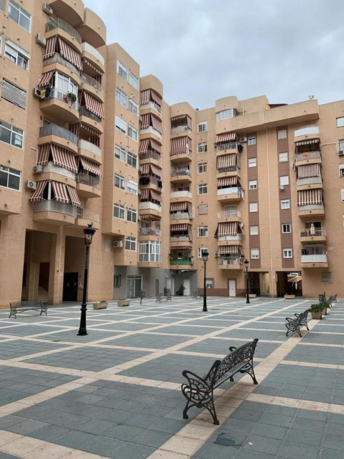 Se vende Apartamento Planta Media de 3 dormitorios en Costa Del Sol, Málaga, España