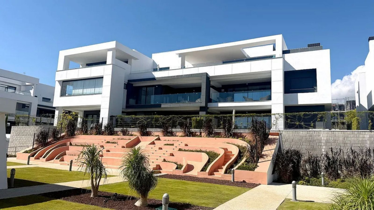 Se vende Apartamento Planta Media de 2 dormitorios en Costa Del Sol, Málaga, España