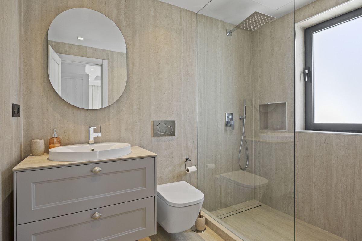 5 Bed Townhouse for sale in Guadalmina Alta Costa Del Sol, Málaga, Spain