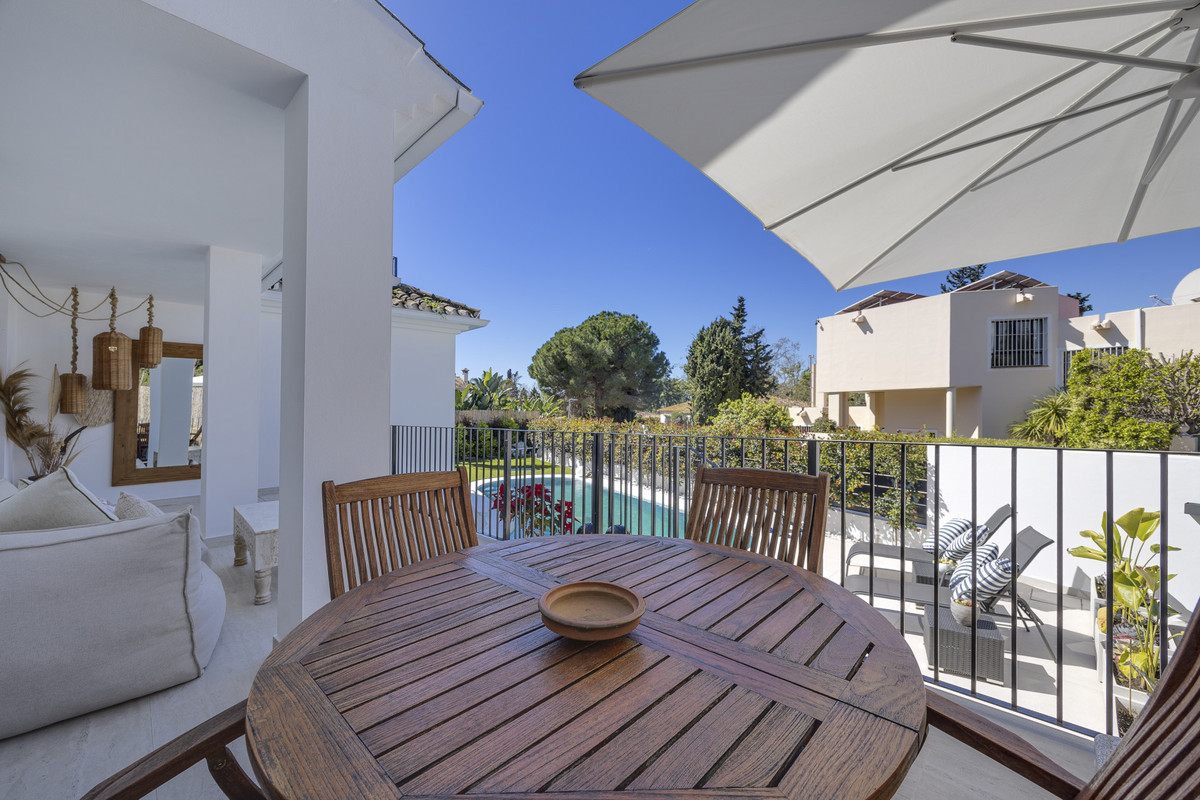 5 Bed Townhouse for sale in Guadalmina Alta Costa Del Sol, Málaga, Spain