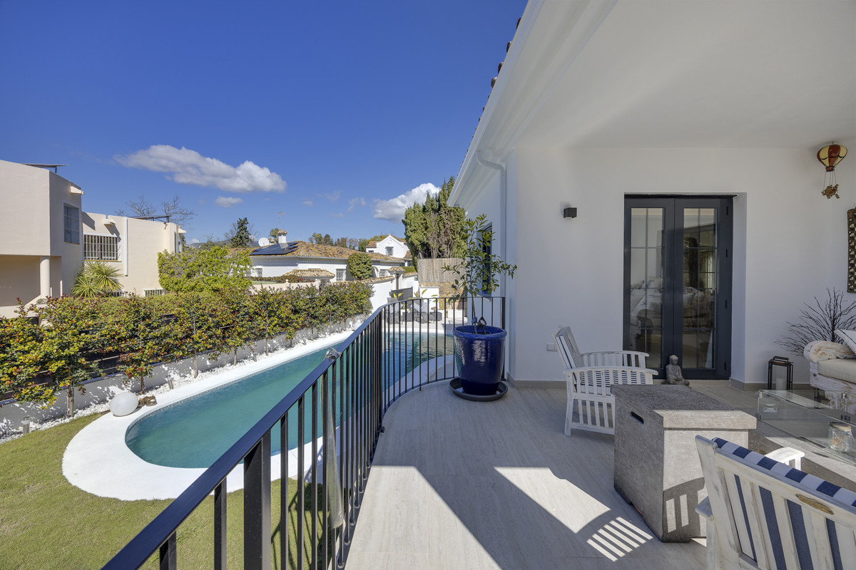 5 Bed Townhouse for sale in Guadalmina Alta Costa Del Sol, Málaga, Spain