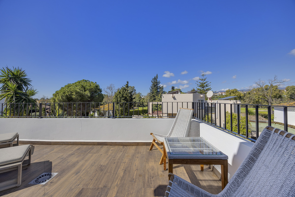 5 Bed Townhouse for sale in Guadalmina Alta Costa Del Sol, Málaga, Spain